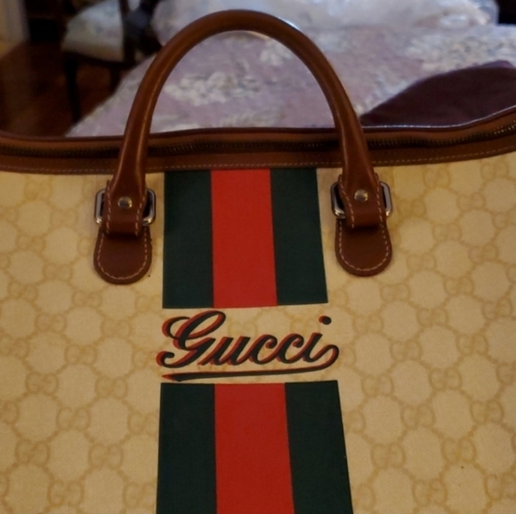 Authentic Gucci  Joy Duffel bag in pristine condition. designer# 189688-213048 - Picture 7 of 12